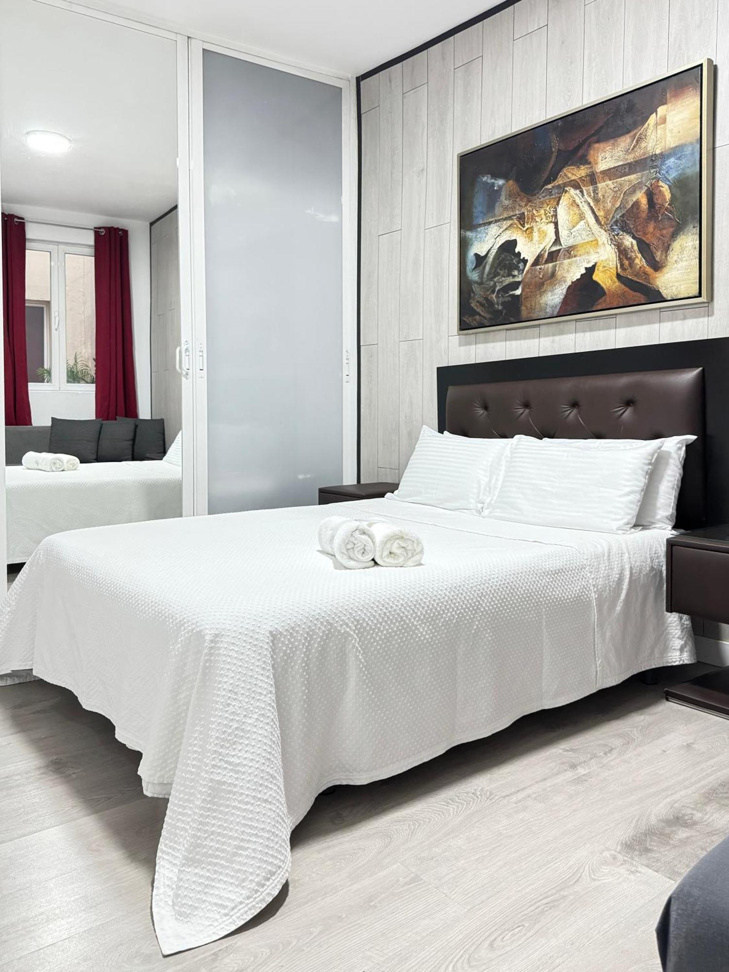 Apartamentos Day Madrid Gran Via Centro Sol Malasana Exterior foto